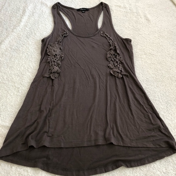 Soprano Tops - PRICE DROP Grey tank w/ lace flowers Soprano
